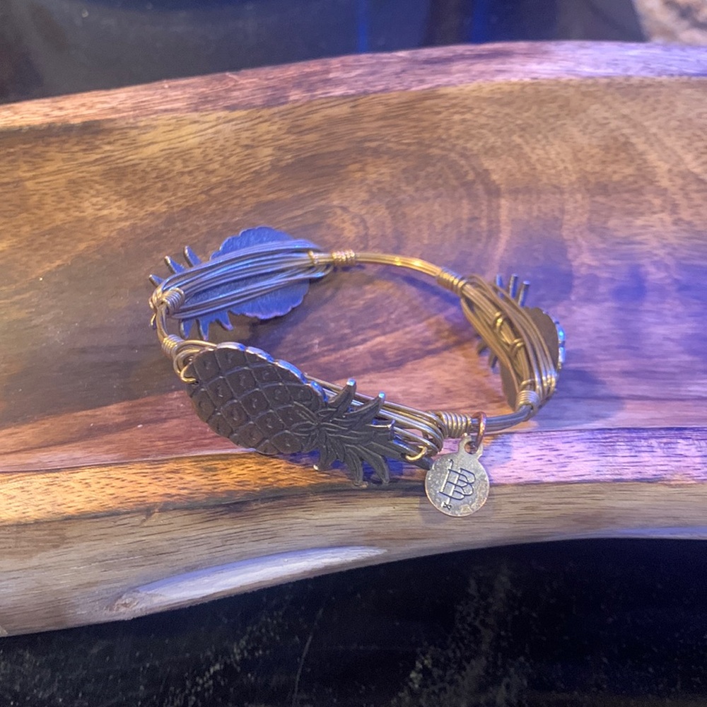 Bracelet Pineapple Gold Bracelet, Excellent Condition
